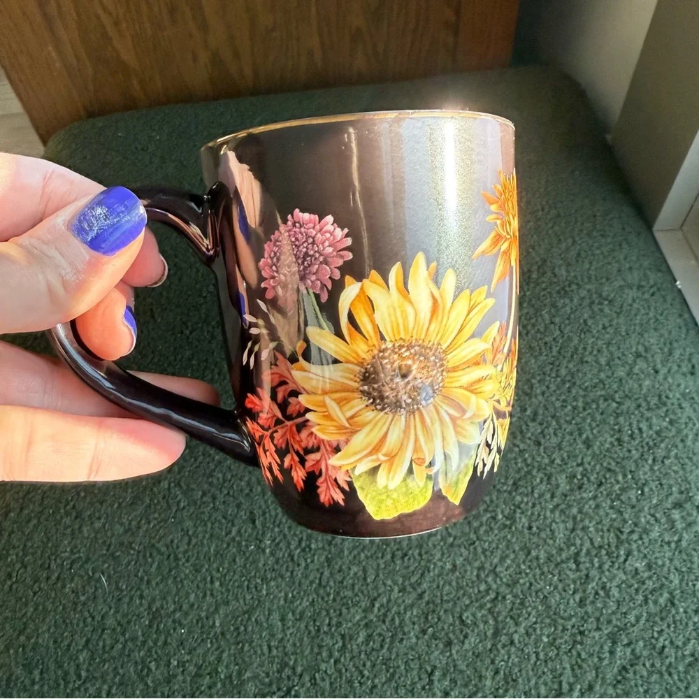 William Sonoma California Harvest Bloom Coffee Gold‎ Rimmed Floral Mug Set Of 2